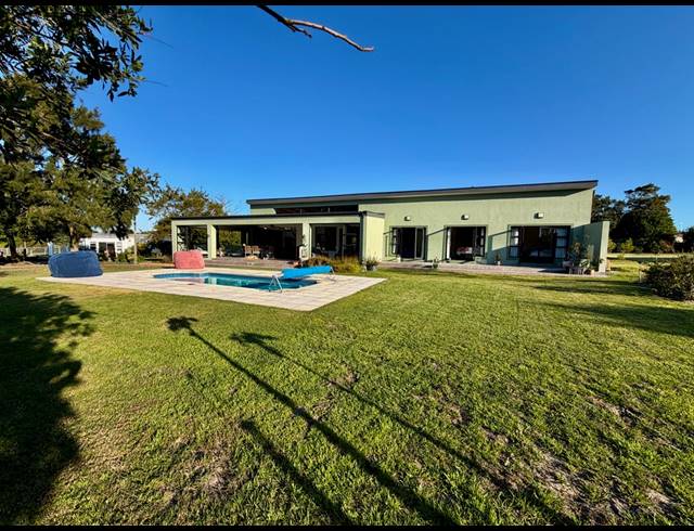 10,080M² SMALLHOLDING FOR SALE IN MORNING STAR